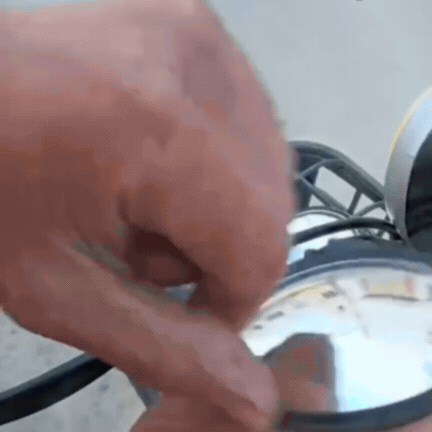Oglinzi Retrovizoare Reglabile Rotative pentru Biciclete - Îmbunătățește Siguranța și Vizibilitatea pe Drum