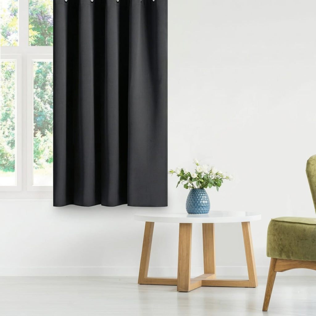 Draperie Blackout Neagra cu Inele Argintii 140x244 cm – Opacitate 90%