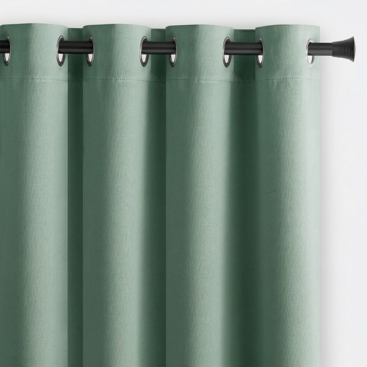 Draperie Blackout Verde Menta cu Inele Argintii 140x244 cm – Opacitate 90%