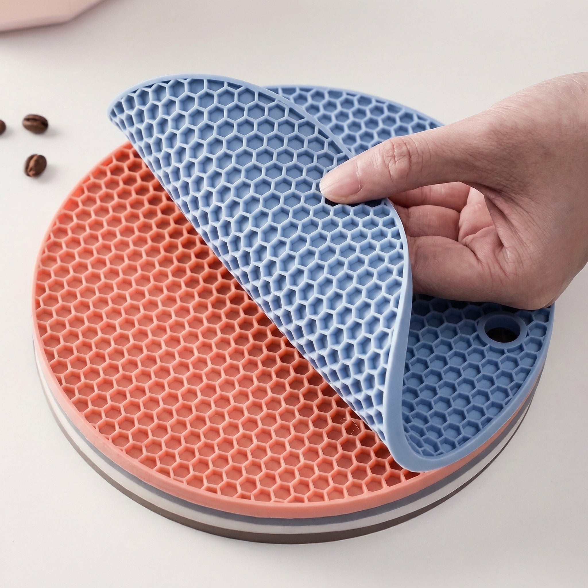 Set de 4 Suporturi Rotunde din Silicon Rezistente la Căldură, Antiderapante